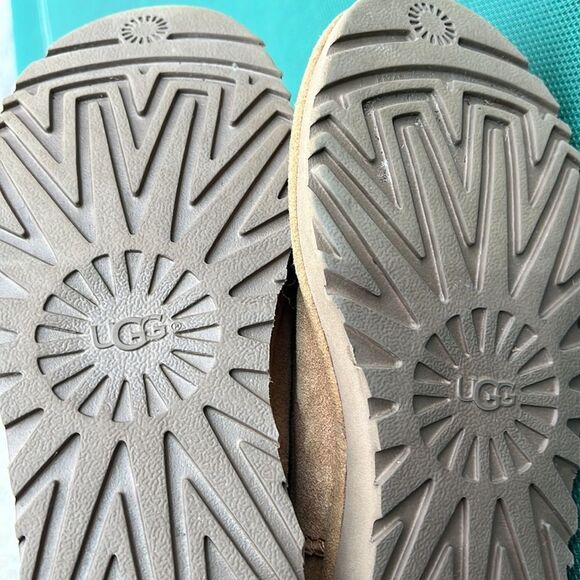 UGG Boots Womens Dae Sunshine Bailey Bow Ankle High Fur Brown size 6 - Picture 6 of 8